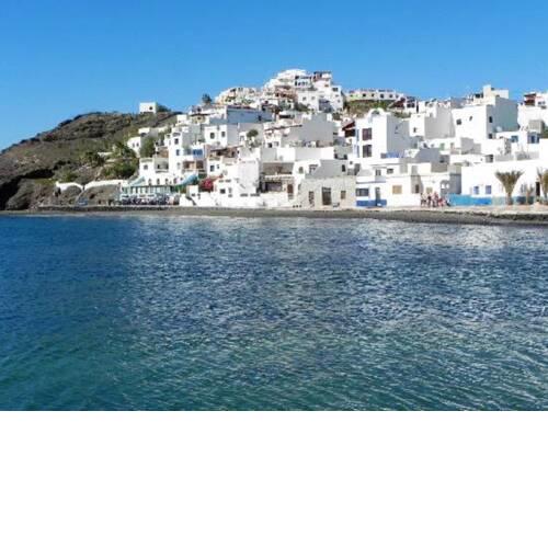 Apartment with one bedroom in Las Playitas with wonderful sea view furnished terrace and WiFi 300 m from the beach