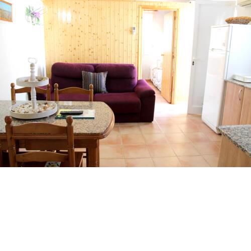 Apartment with one bedroom in Poble Nou with furnished terrace and WiFi 6 km from the beach