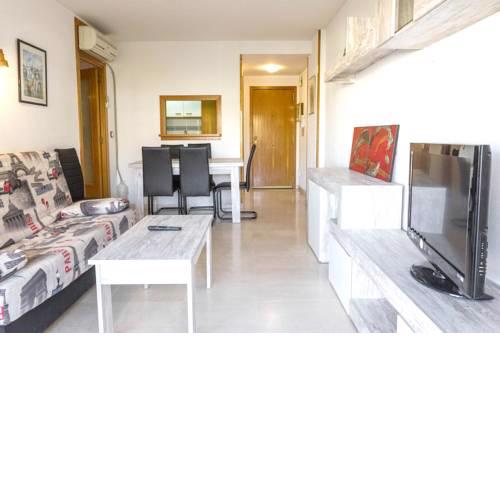 Apartment with one bedroom in Salou with shared pool and terrace 400 m from the beach