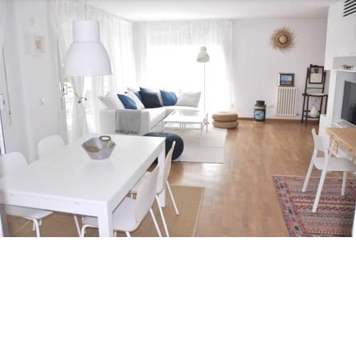 Apartment with one bedroom in Sant Vicenc de Montalt with shared pool and furnished terrace 400 m from the beach