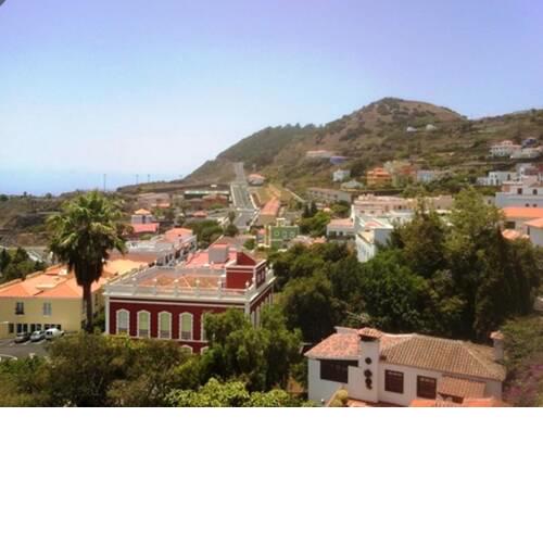 Apartment with one bedroom in Villa de Mazo with wonderful sea view furnished terrace and WiFi 10 km from the beach