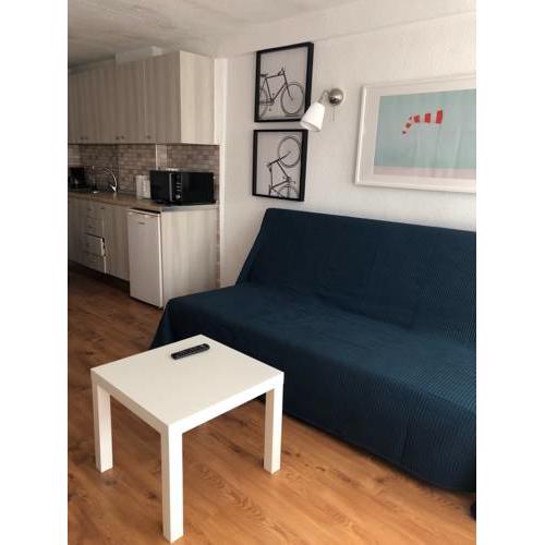 Apartment with pool and ocean view in Las Americas