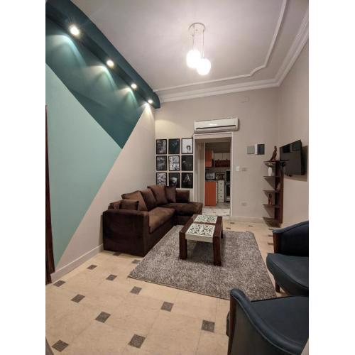 Apartment with private entrance and garden