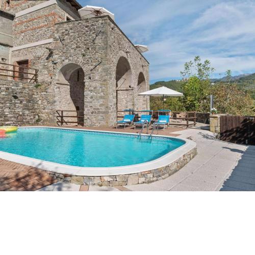 Apartment with private terrace, shared hydro and pool