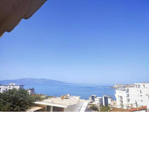 Apartment with sea view