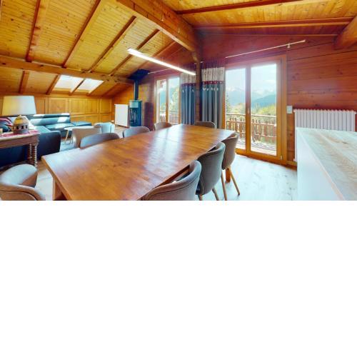 Apartment with spectacular view of the peaks