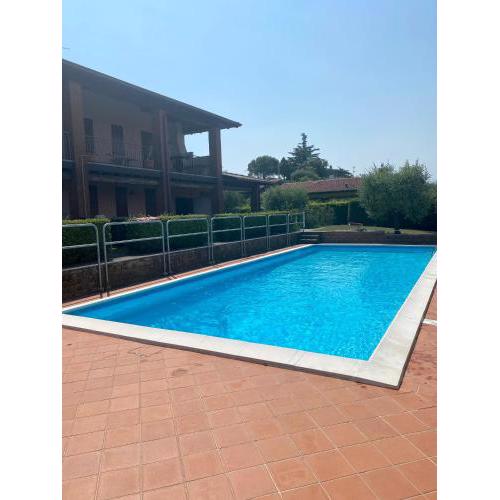 Apartment with swimming pool in Manerba del Garda