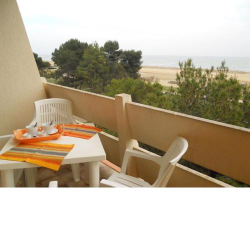 Apartment With Terrace near the beach - By Beahost Rentals