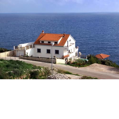 Apartment Zavalatica 183b