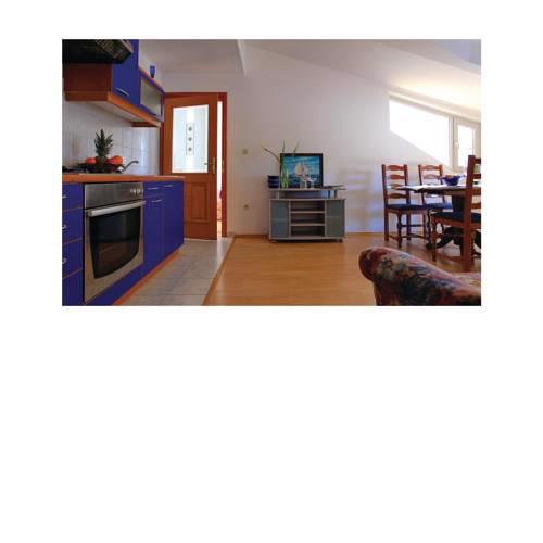 Apartment Zavalatica 41