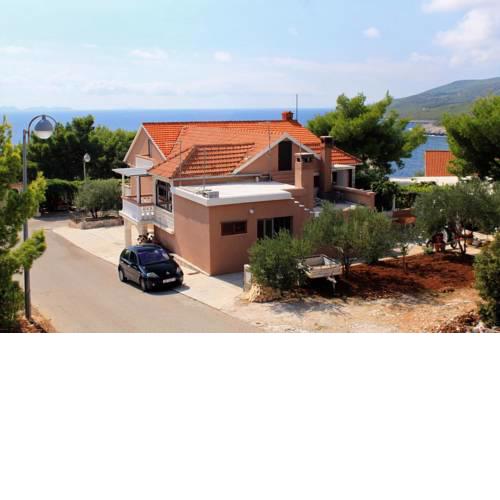 Apartment Zavalatica 4453a