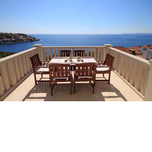 Apartment Zavalatica 9138a