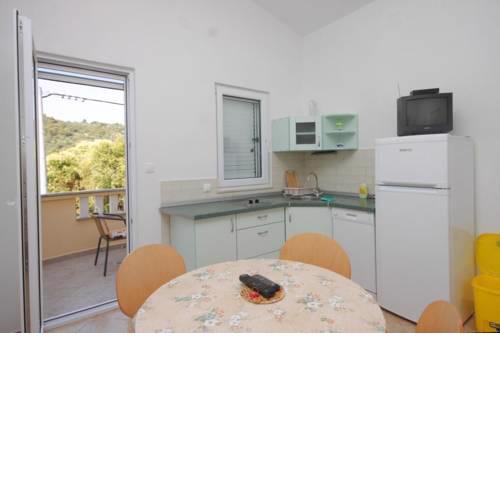 Apartment Zdrelac 8285a