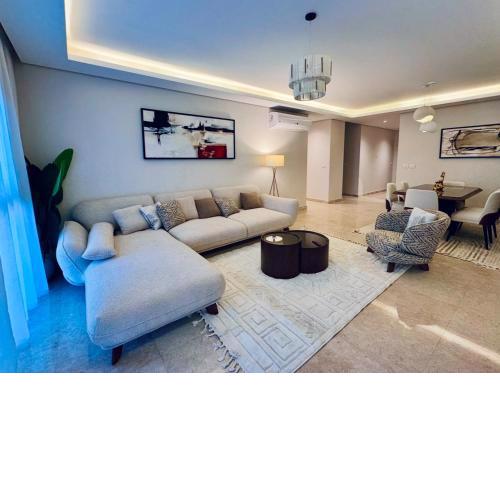 Apartments 3BR ZED TOWER
