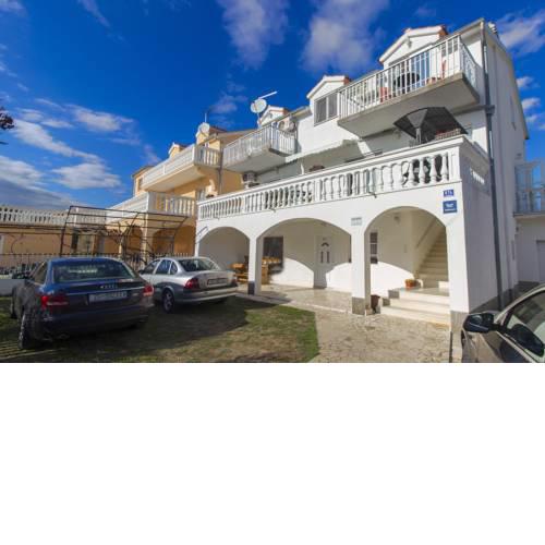 Apartments Almir Vodice
