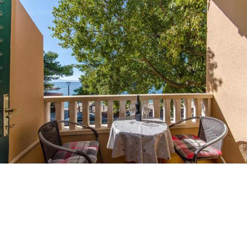 Apartments and Room Nada