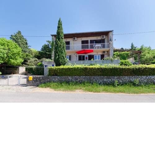 Apartments and Room Sreten