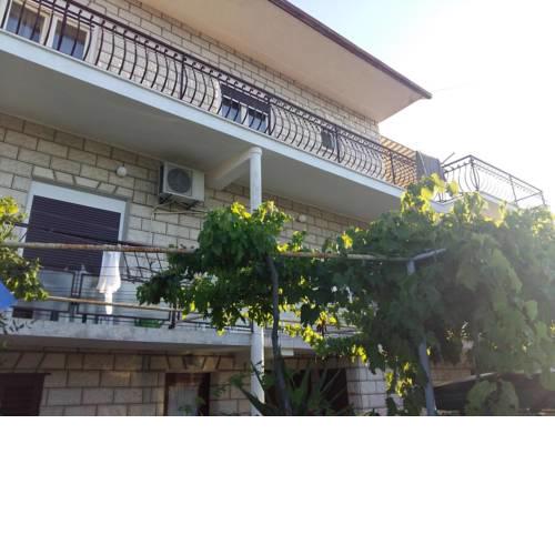 Apartments and rooms by the sea Arbanija (Ciovo) - 1125