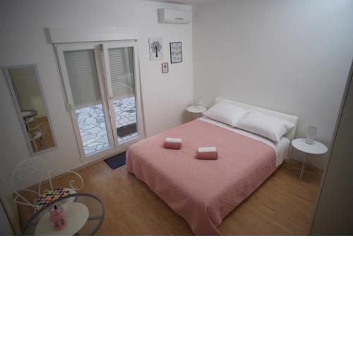 Apartments and rooms by the sea Sumpetar (Omis) - 13320