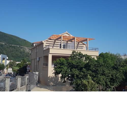 Apartments and Rooms Lijesevic