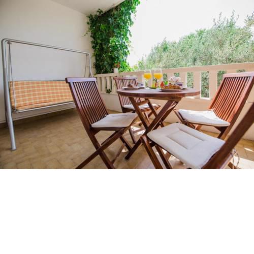 Apartments and rooms with parking space Duce (Omis) - 2773