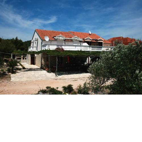 Apartments and rooms with parking space Jezera (Murter) - 5082
