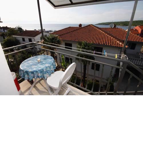 Apartments and rooms with parking space Njivice (Krk) - 408