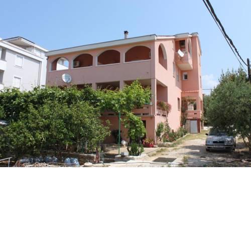 Apartments and rooms with parking space Novalja (Pag) - 6341