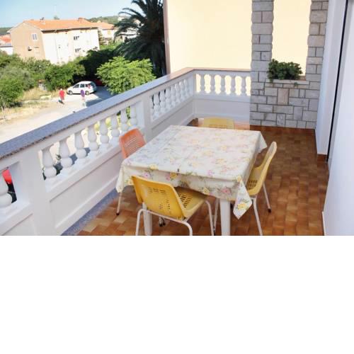 Apartments and rooms with parking space Palit (Rab) - 5061