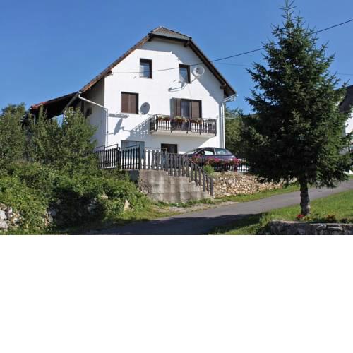 Apartments and rooms with parking space Poljanak (Plitvice) - 5027