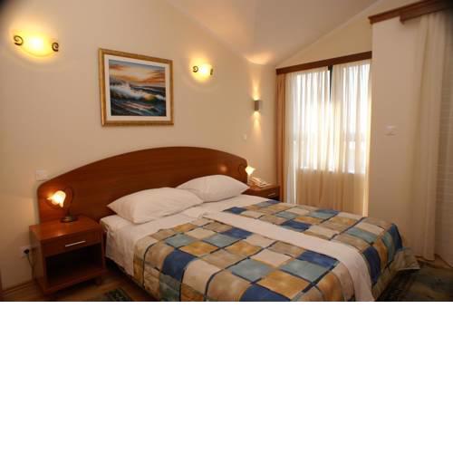 Apartments and rooms with parking space Seget Vranjica (Trogir) - 3079