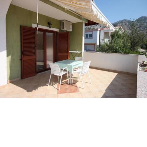 Apartments and rooms with parking space Starigrad (Paklenica) - 6606