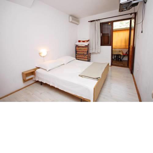 Apartments and rooms with WiFi Podaca (Makarska) - 2613