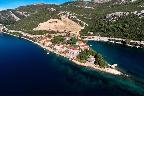 Apartments and Rooms Zamak