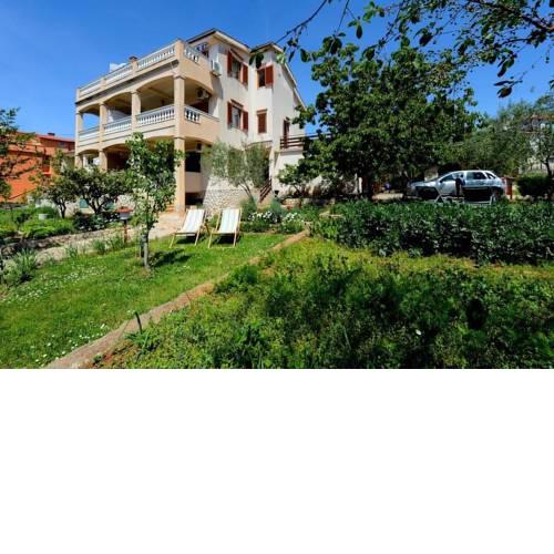 Apartments Ankica