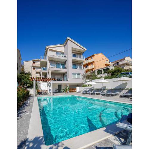 Apartments Azalea