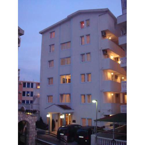 Apartments Azzuro