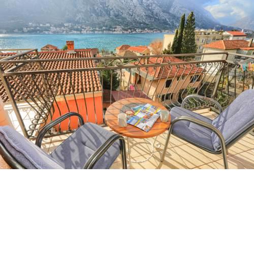 Apartments Boka Heart