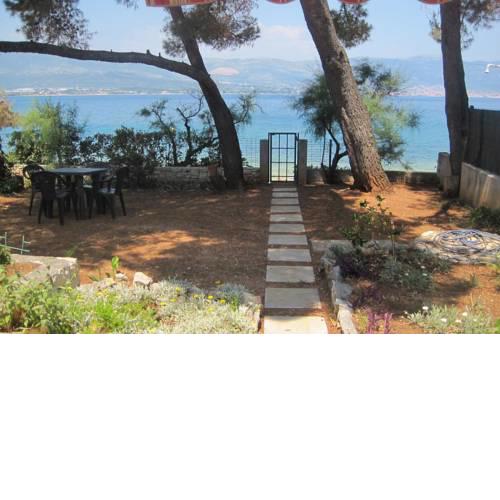 Apartments by the sea Arbanija (Ciovo) - 1124