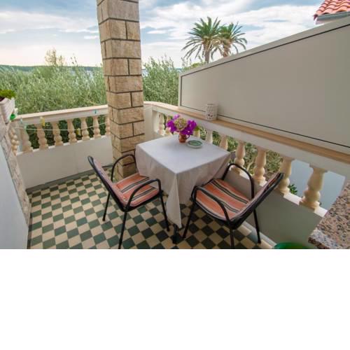 Apartments by the sea Barbat (Rab) - 14884