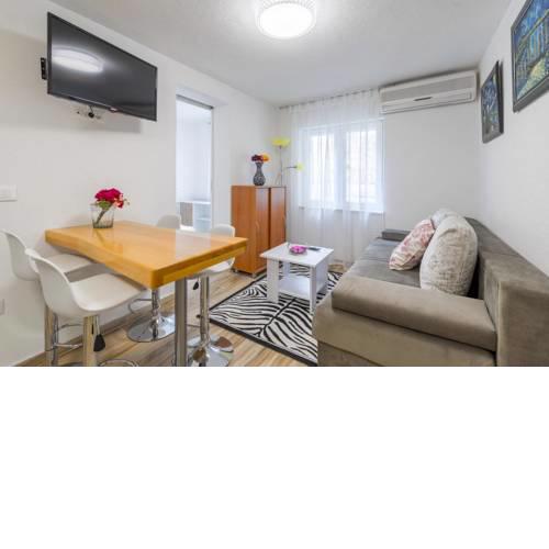 Apartments by the sea Baska Voda (Makarska) - 17570