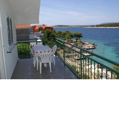 Apartments by the sea Bilo (Primosten) - 4189
