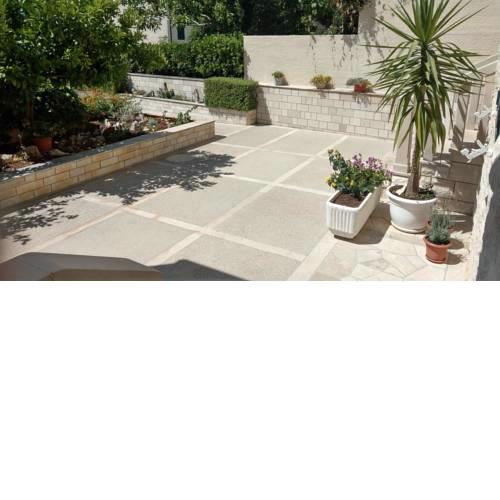 Apartments by the sea Bol (Brac) - 13121