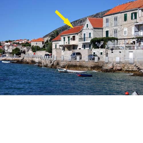 Apartments by the sea Bol (Brac) - 4657