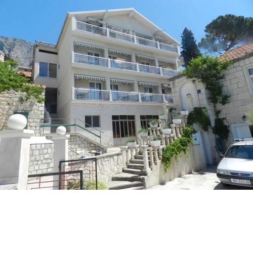 Apartments by the sea Brist (Makarska) - 15714
