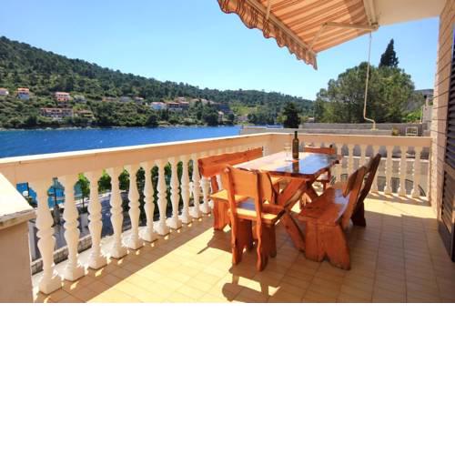 Apartments by the sea Brna (Korcula) - 10057