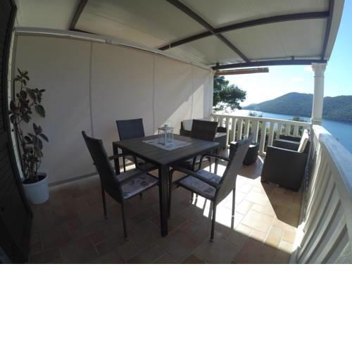 Apartments by the sea Brna (Korcula) - 15730