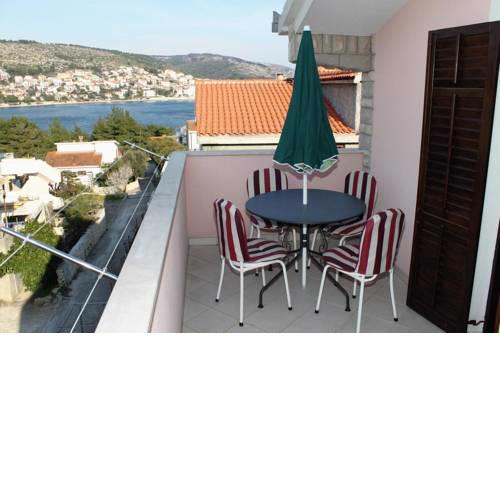 Apartments by the sea Businci (Ciovo) - 5256