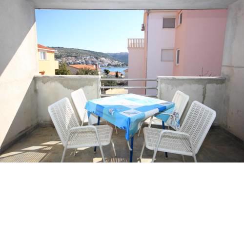 Apartments by the sea Businci (Ciovo) - 7574