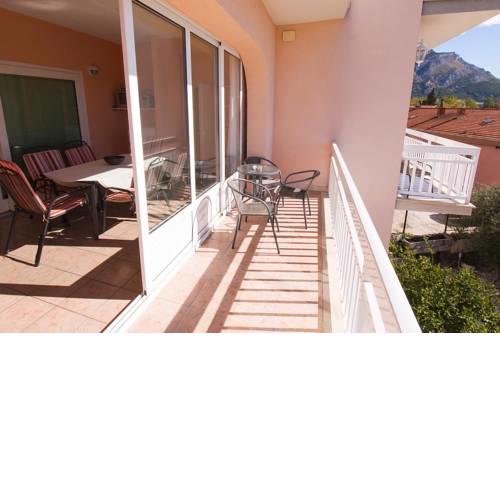 Apartments by the sea Duce (Omis) - 7576